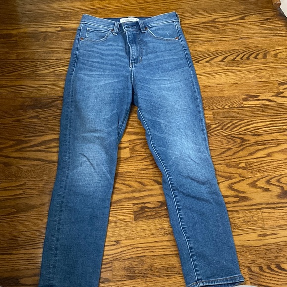 Abercrombie & Fitch- Super Skinny Ankle High Rise Jeans - Picture 1 of 3